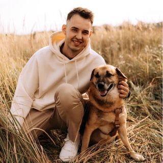 Александр Славов